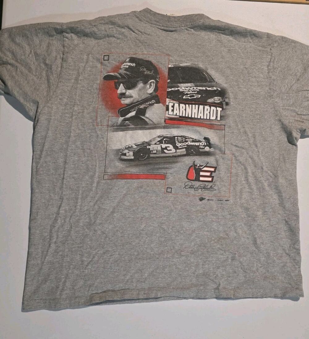 Mens XL WINNERS CIRCLE Dale Earnhardt Grey Graphic T-Shirt Tee.